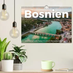 Bosnien - Wunderschöne Natur in einem bezaubernden Land. (Wandkalender 2026 DIN A4 quer), Monatskalender-Calvendo