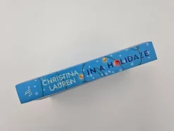 In a Holidaze - Ihr Weihnachtswunsch führt zu Gefühlschaos unterm Mistelzweig-Piper Verlag GmbH Hot