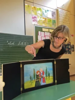Kamishibai mit Einschub von oben. Für DIN A3-Bildkarten-Don Bosco Medien GmbH Online