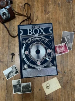 Naumann & Göbel Verlagsg. THE BOX - Buchbox THE BOOK