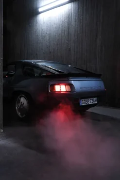 teNeues Verlag ein Imprint des Gestalten Verlags The Porsche Book Outlet