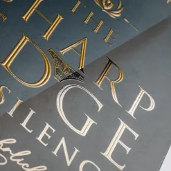 Carlsen Verlag GmbH The Sharp Edge of Silence - Gefährliches Schweigen Discount